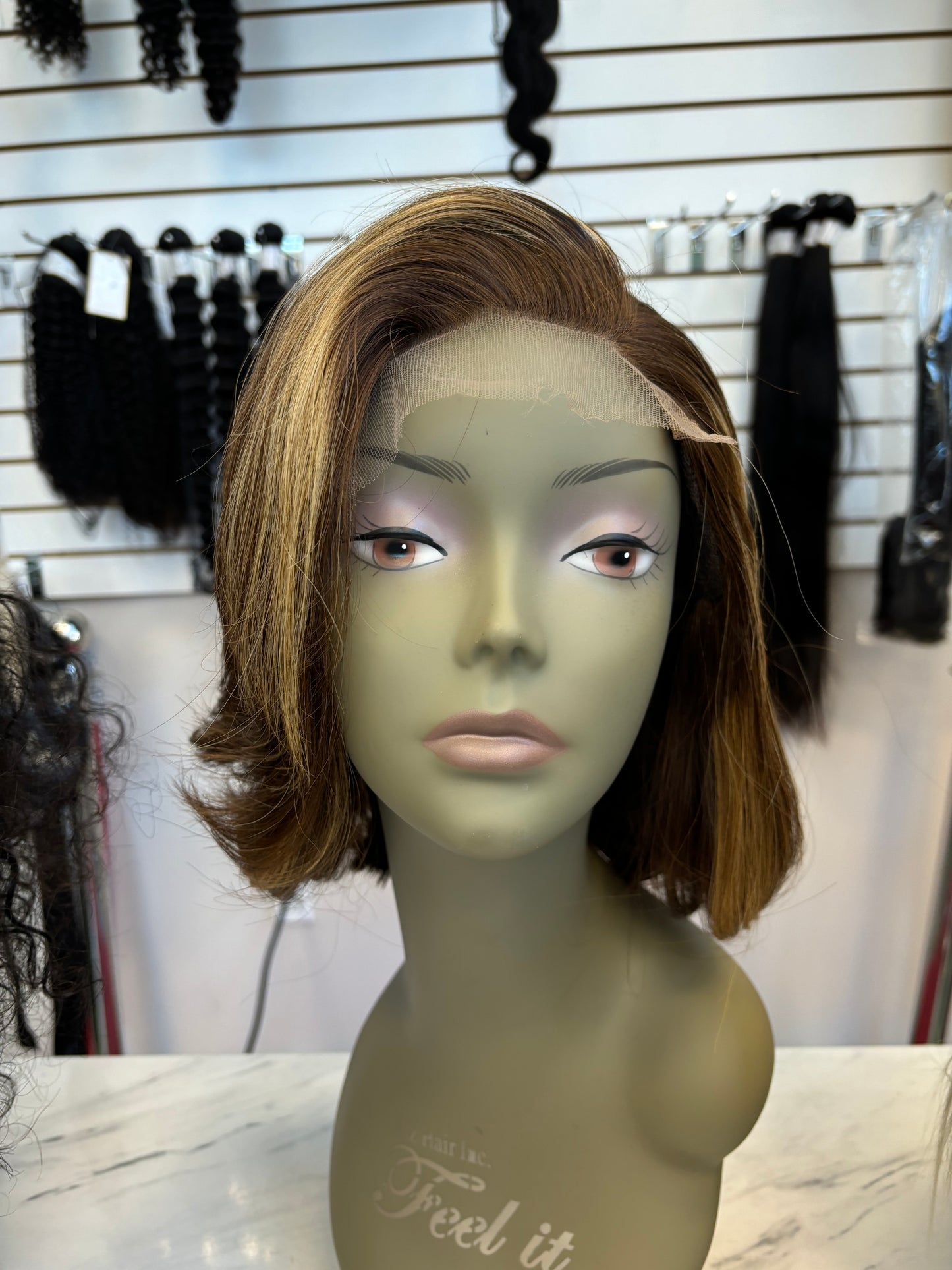 Layered Bob Highlight Wig 8”