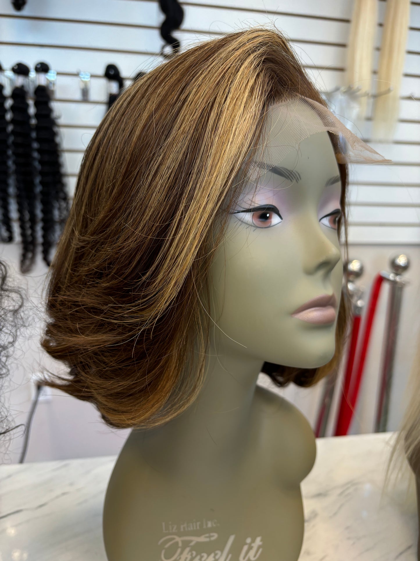 Layered Bob Highlight Wig 8”