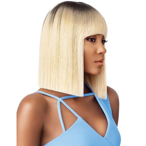 OUTRE QUICK WEAVE COMPLETE CAP BLUNT CUT WIG - JANELLE BANG