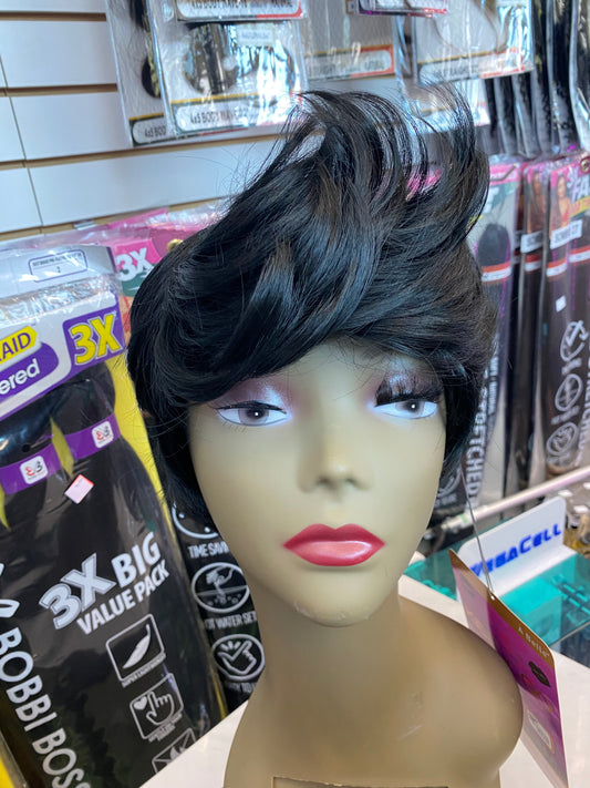 A BELLE KISS AND GO WIG MINAJ