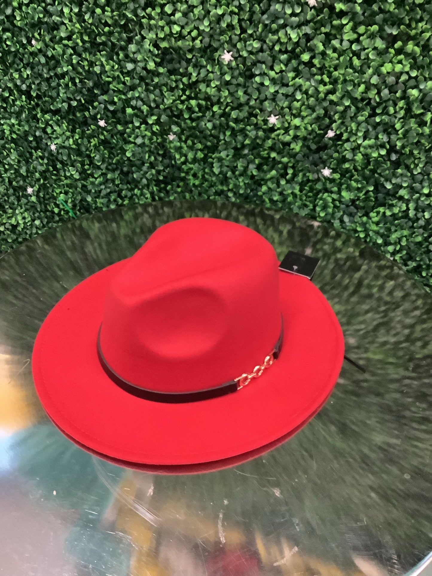 Hat w/ Red bottom