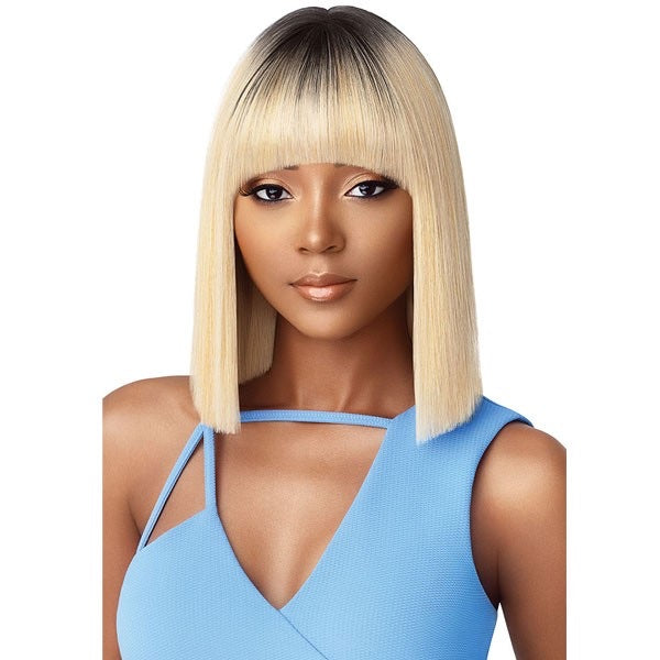 OUTRE QUICK WEAVE COMPLETE CAP BLUNT CUT WIG - JANELLE BANG